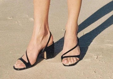 Pedicuras sencillas y elegantes para llevar tus pies bien cuidados este verano