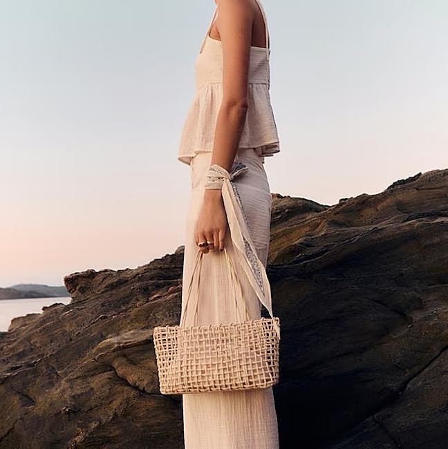 Bolso trenzado de Mango (39,99 euros)