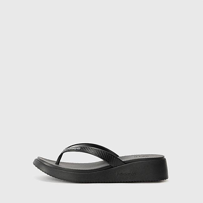 Chanclas negras de Havaianas, 39,95 euros.