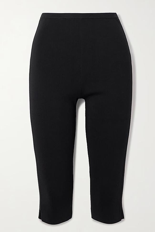 Pantalones cortos capri de Totême, 290 euros.