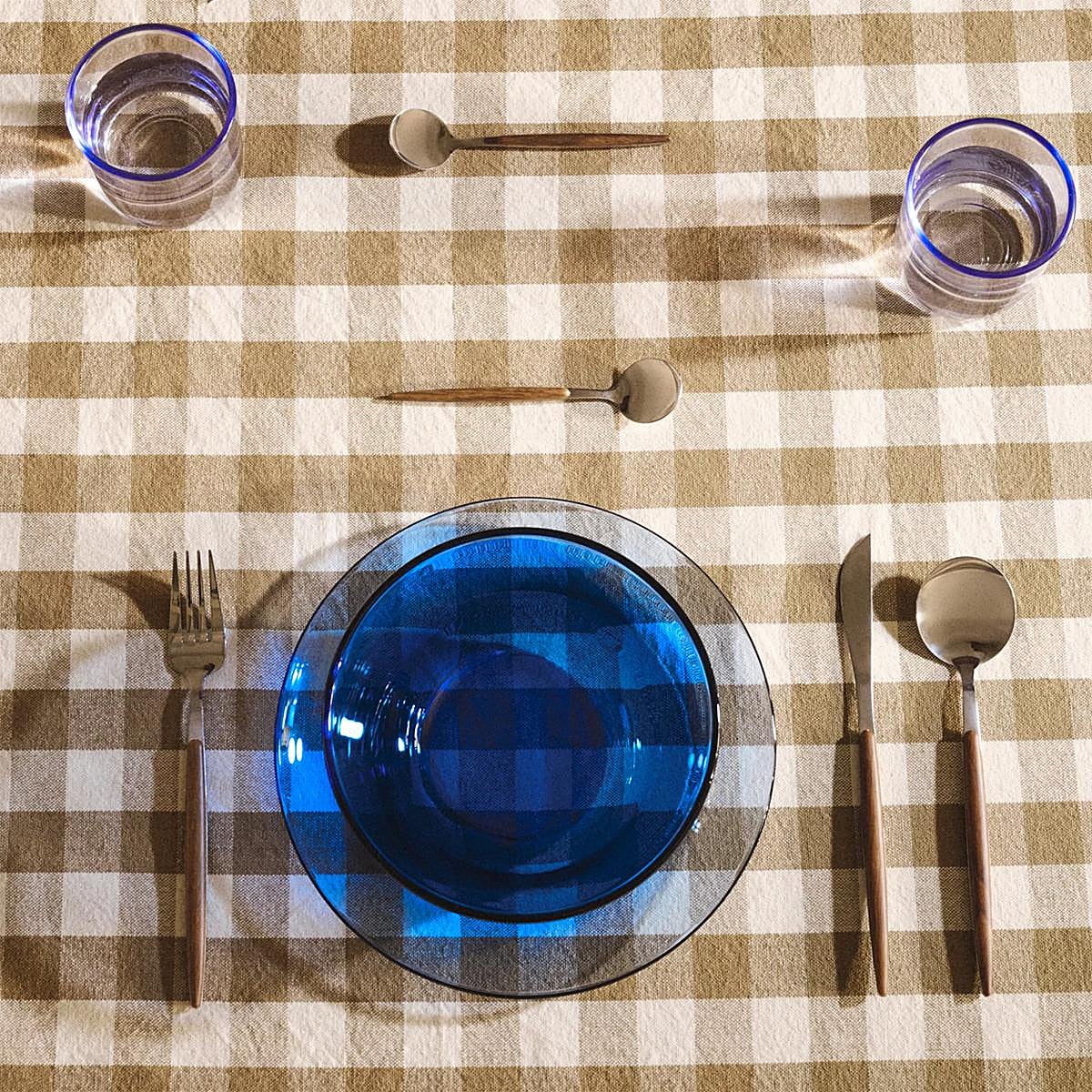 Los platos favoritos de tu abuela están en Lefties Home: así es la vajilla igual que la de Duralex, pero mucho más barata