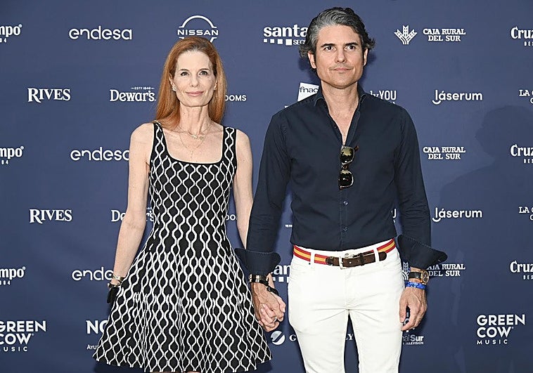 Olivia de Borbón y su marido en el Icónica Santalucía Sevilla Fest de Sevilla