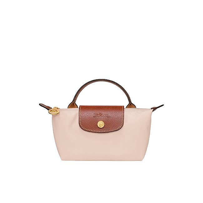 Bolso mini en beis Le Pliage de Longchamp.