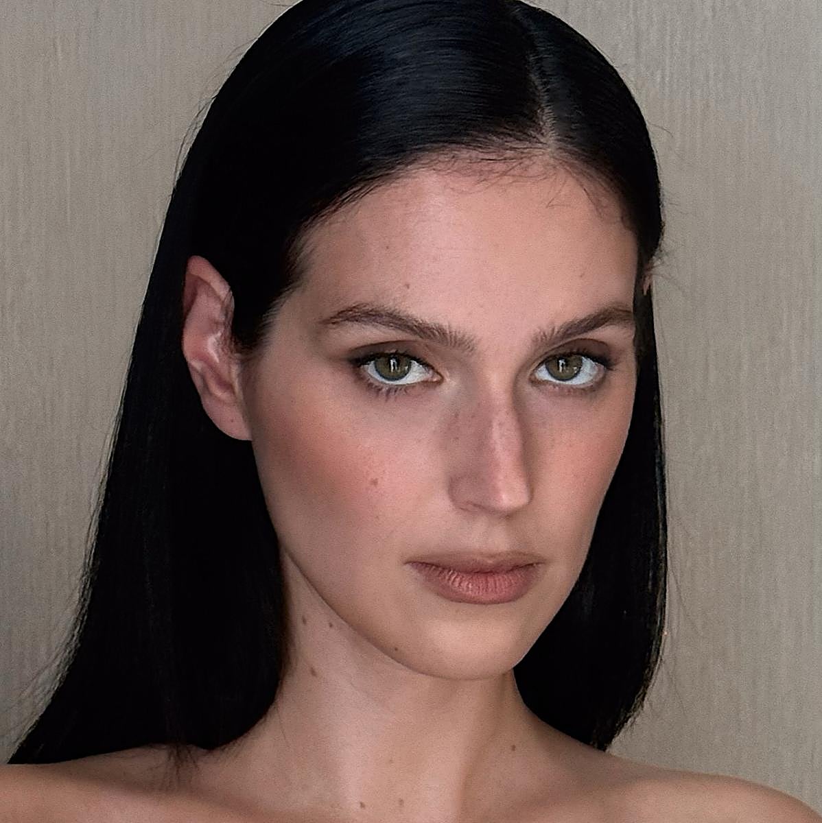 Un maquillaje profesional.