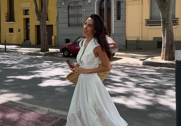 Estas seis sandalias metalizadas combinan con todo y añaden un toque de brillo elegante.