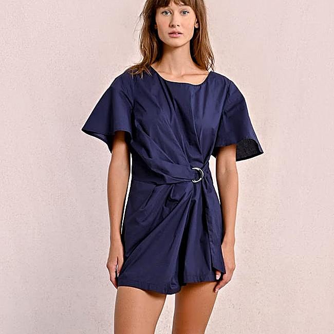 Mono corto azul marino de Molly Bracken, 41,30 euros.