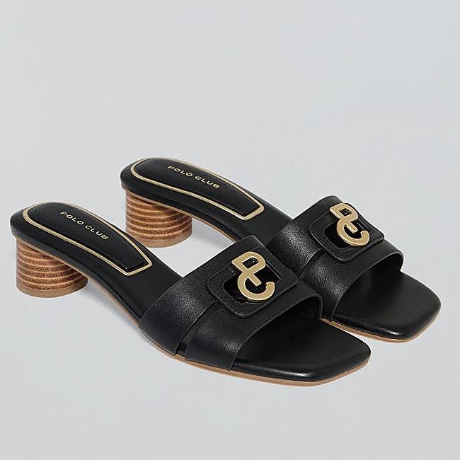 Sandalias negras tipo mule de Polo Club, 44,99 euros.