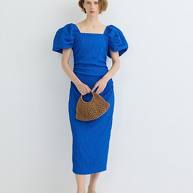 Vestido de manga corta azul de Mioh, 138,60 euros