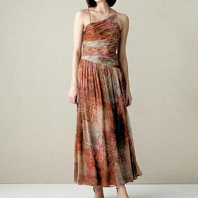 Vestido de colores tierra de Hannibal Laguna Collection, 215 euros.