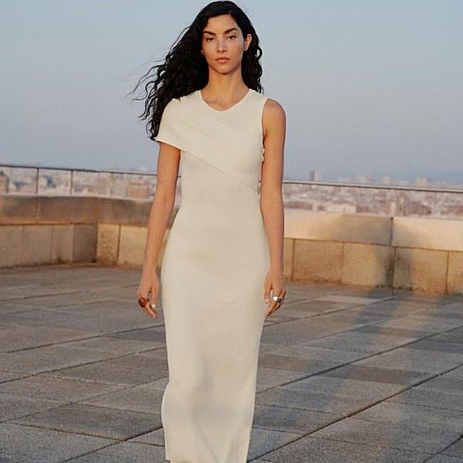 Vestido asimétrico de punto