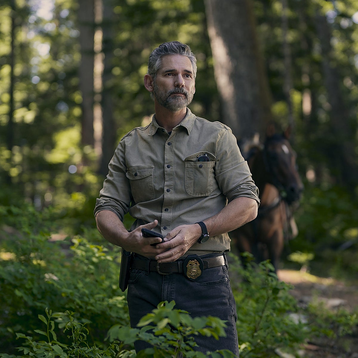 Eric Bana es el protagonista del nuevo thriller veraniego de Netflix.