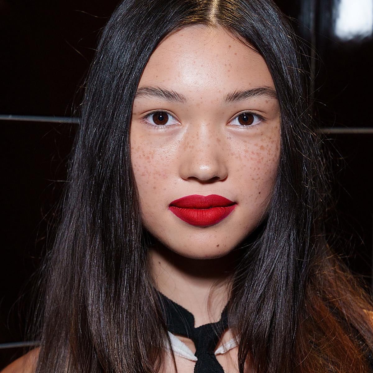 Recomendados por peluqueros: estos champús eliminan impurezas y equilibran el cuero cabelludo graso.