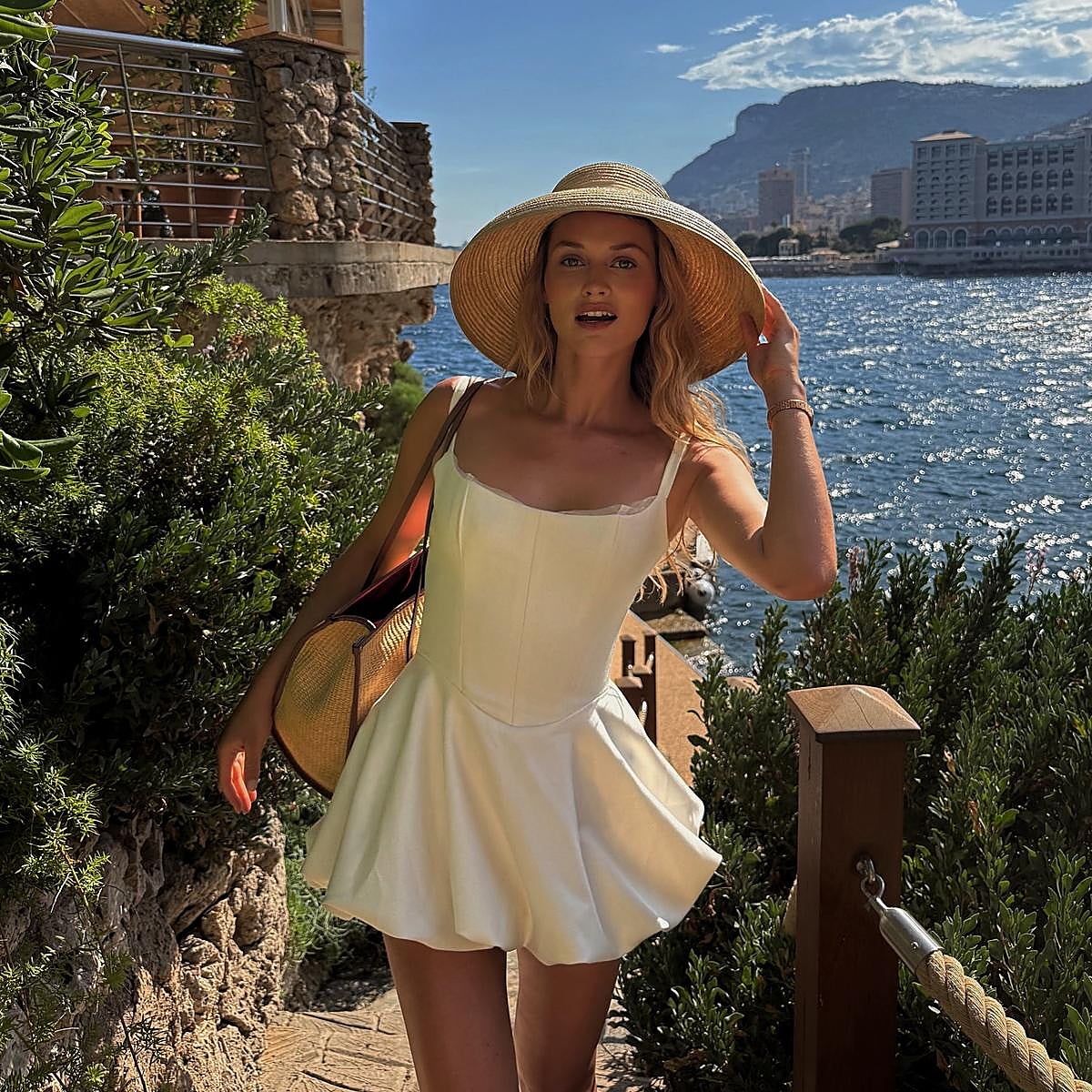 Cinco perfumes florales suaves que son perfectos para verano. Elegantes, delicados y frescos.