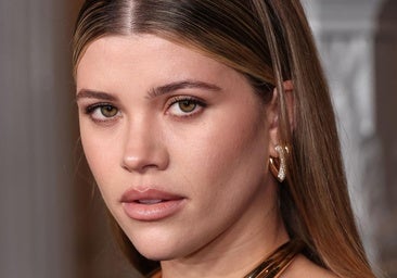 Este ese el secador-moldeador rebajadísimo que usan las influencers de más de 11 millones de seguidores