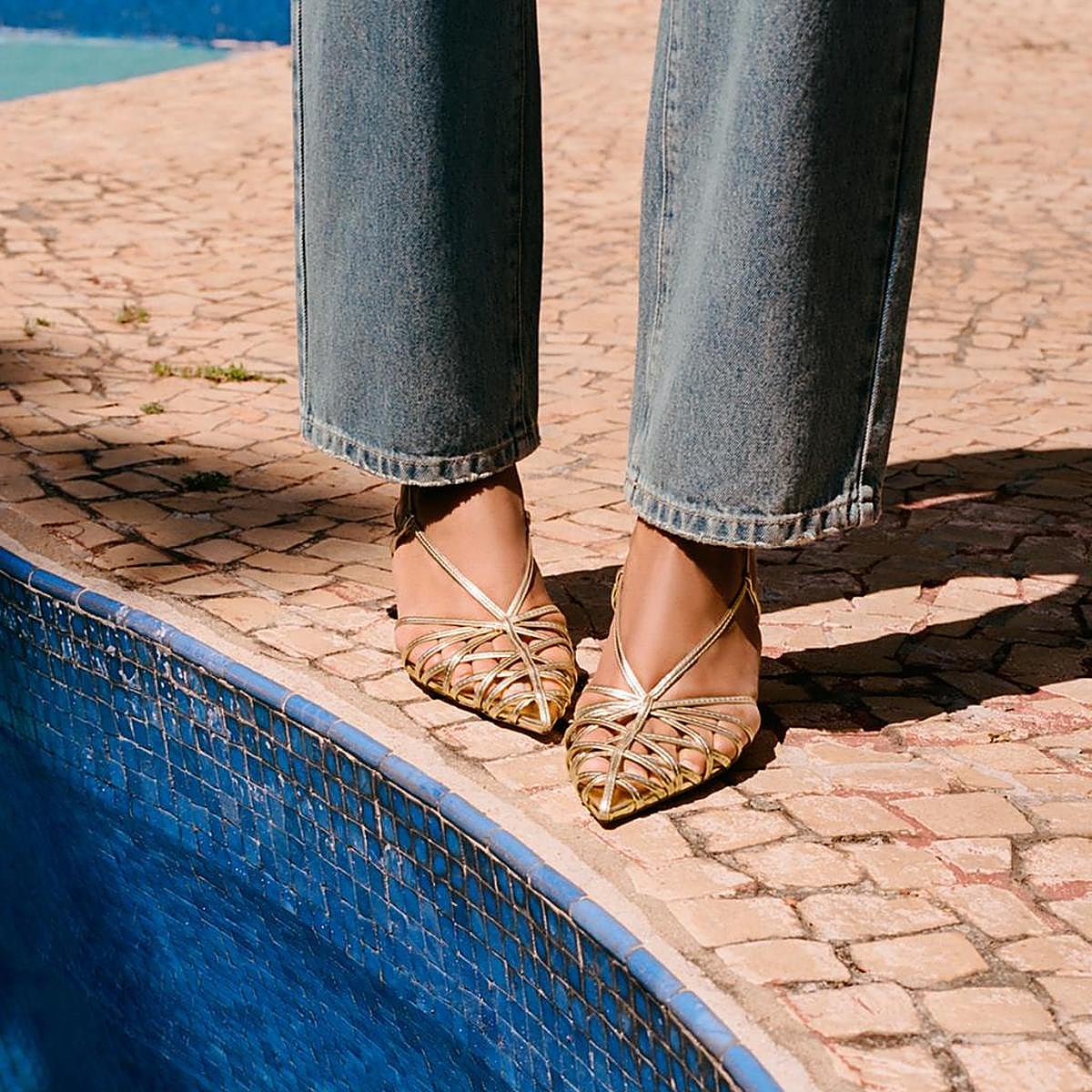 Si quieres refrescar tu look de verano invierte en este tipo de accesorios elegantes, recién llegados a tienda.