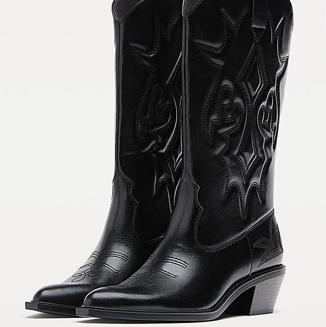 Botas efecto piel estilo cowboy