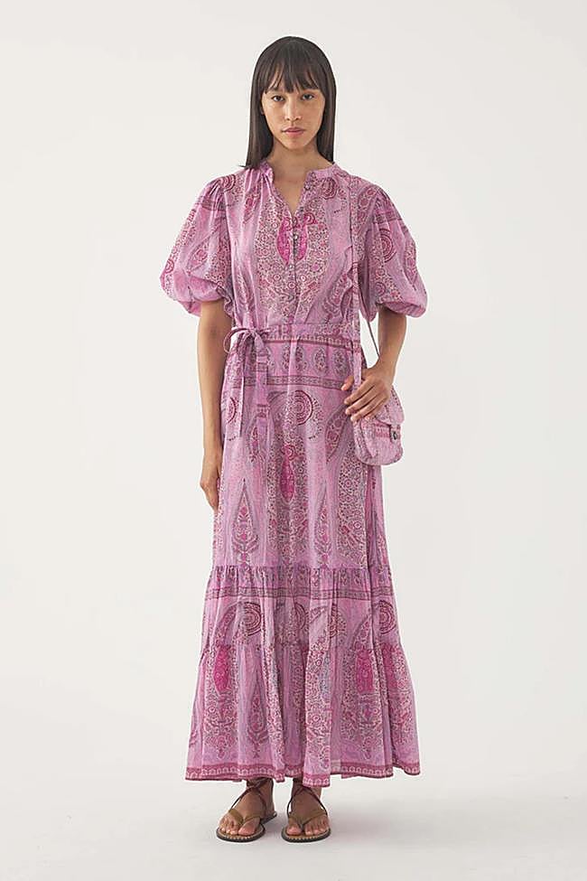 Vestido con estampado en rosa de Antik Batik.