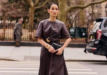 Vestidos con drapeados y fruncidos estratégicos que estilizan y mejoran la silueta