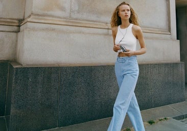 Los vaqueros de colores, que hacen tipazo, que tienes que añadir a tu lista de deseos