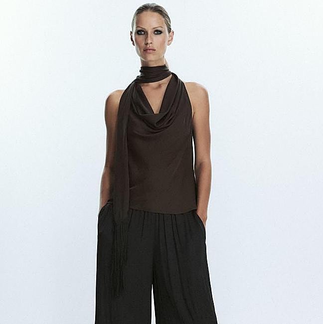 Top con fular de flecos