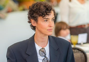 Cortes de pelo rizado que no hace falta peinarlos: los más cómodos y tendencia