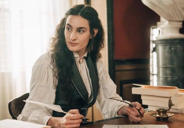 La serie de época de la hija de Inès de la Fressange sobre una escritora francesa de la que habla todo el mundo