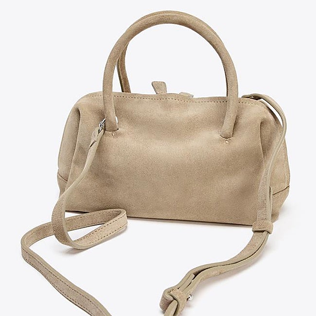 Bolso de piel de Zara (69,99 euros)