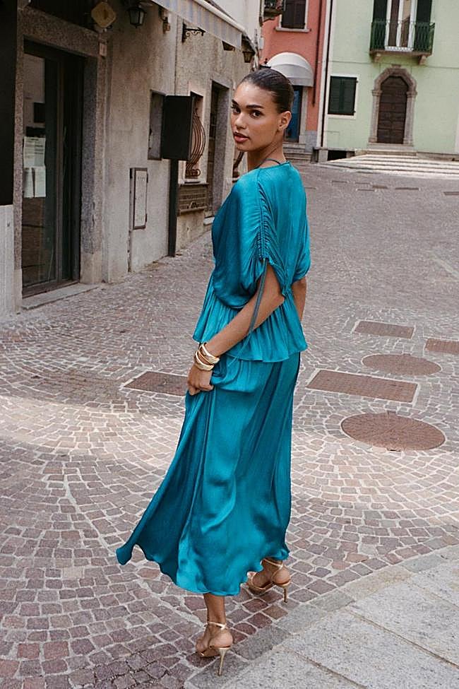 Así queda el look de Zara.