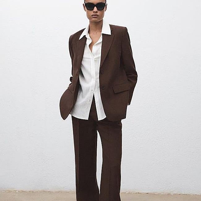 Traje oversize en marrón chocolate