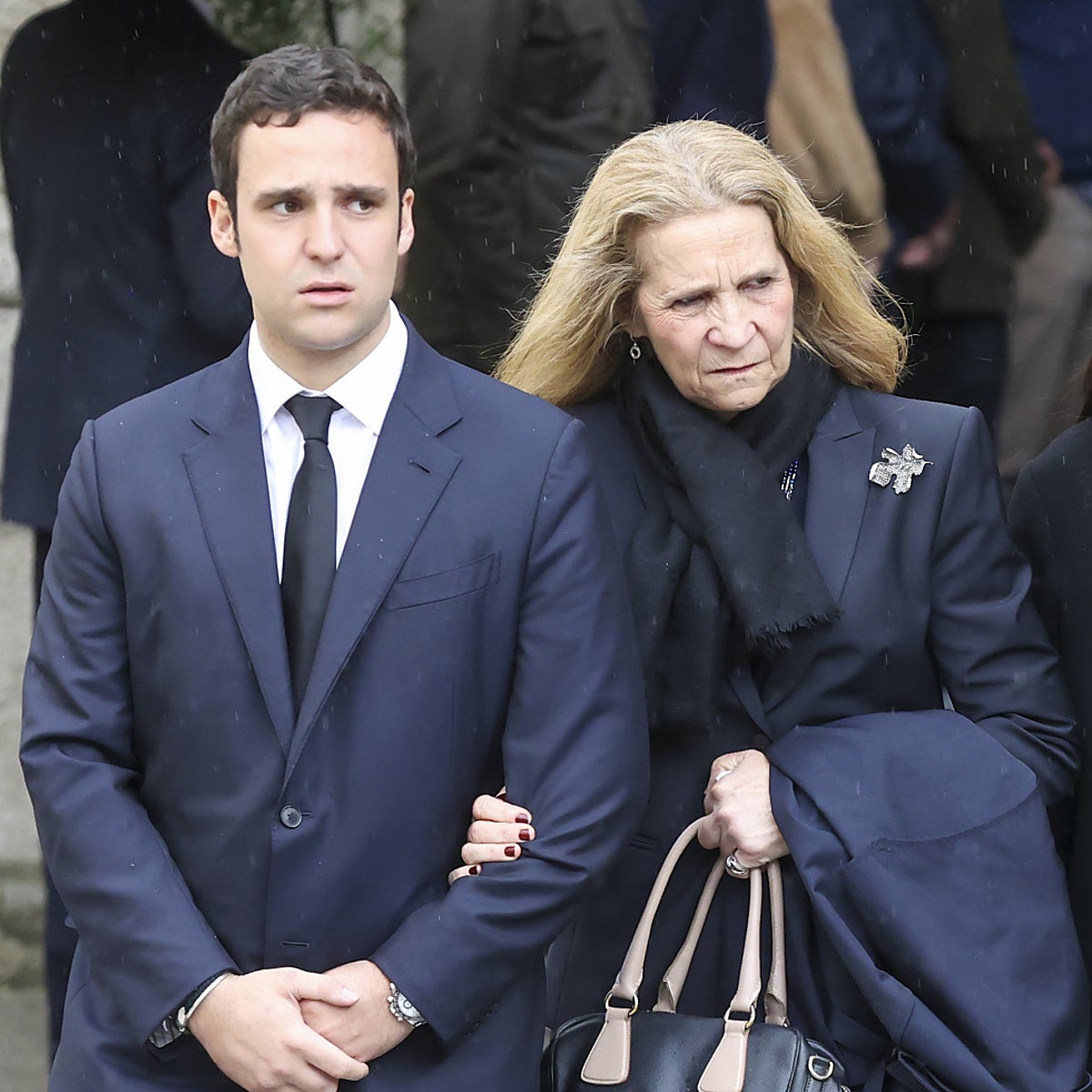 Froilán sigue dando quebraderos de cabeza a la infanta Elena.