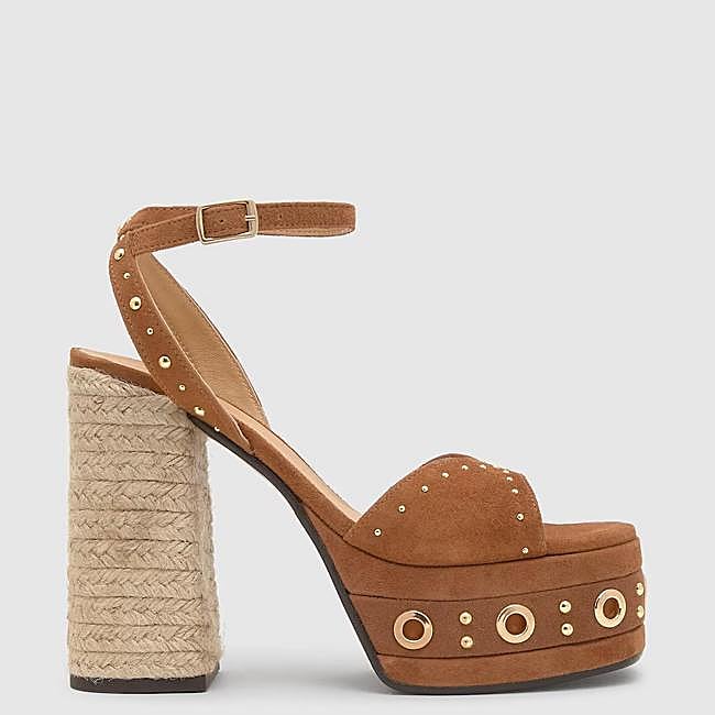 Sandalias de ante de Castañer, 200 euros.