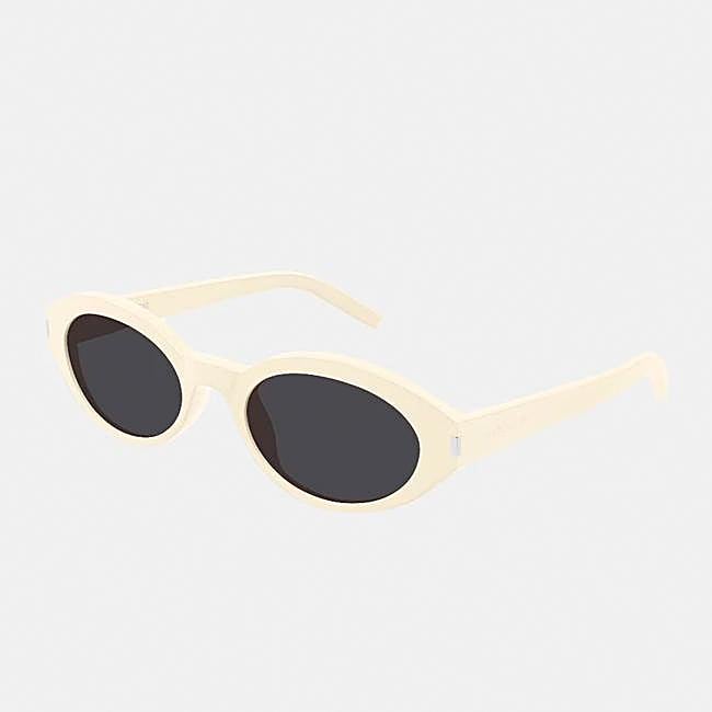 Gafas de sol en blanco de Saint Laurent.