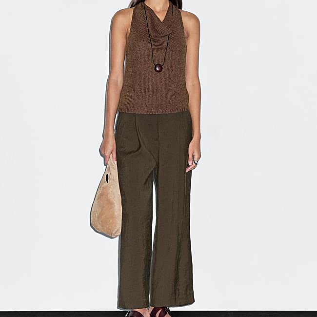 Pantalones de pinza, 59,95 euros.