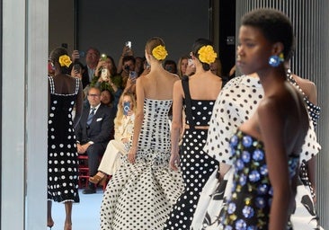 Carrusel del desfile primavera-verano 2025 de Carolina Herrera, que presentará en Madrid su próxima colección el 18 de septiembre.
