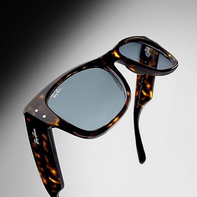 Gafas Ray-Ban en Sunglass Hut.