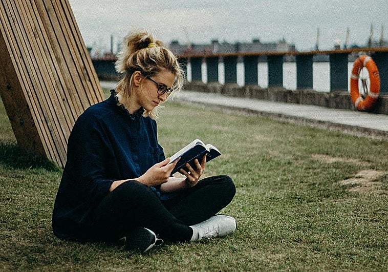 Otoño viene cargado de novedades editoriales que puedes leer y disfrutar en cualquier sitio.