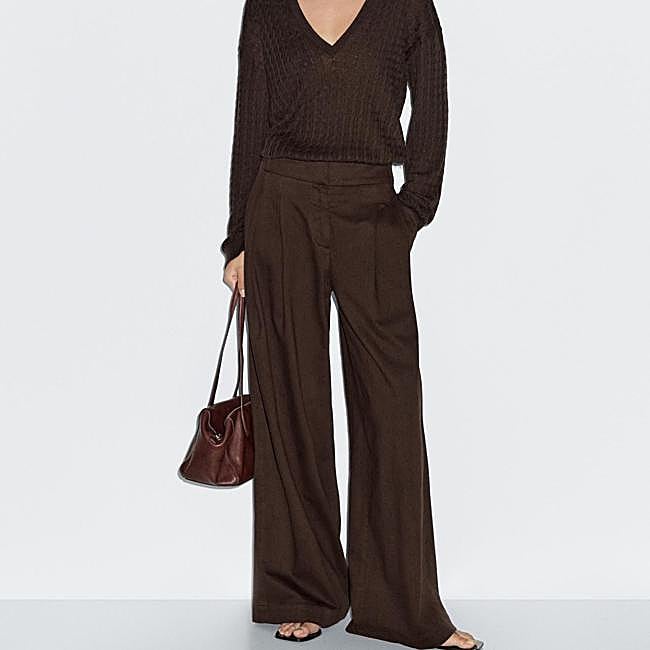 Pantalón de traje de Massimo Dutti, 59,95 euros.