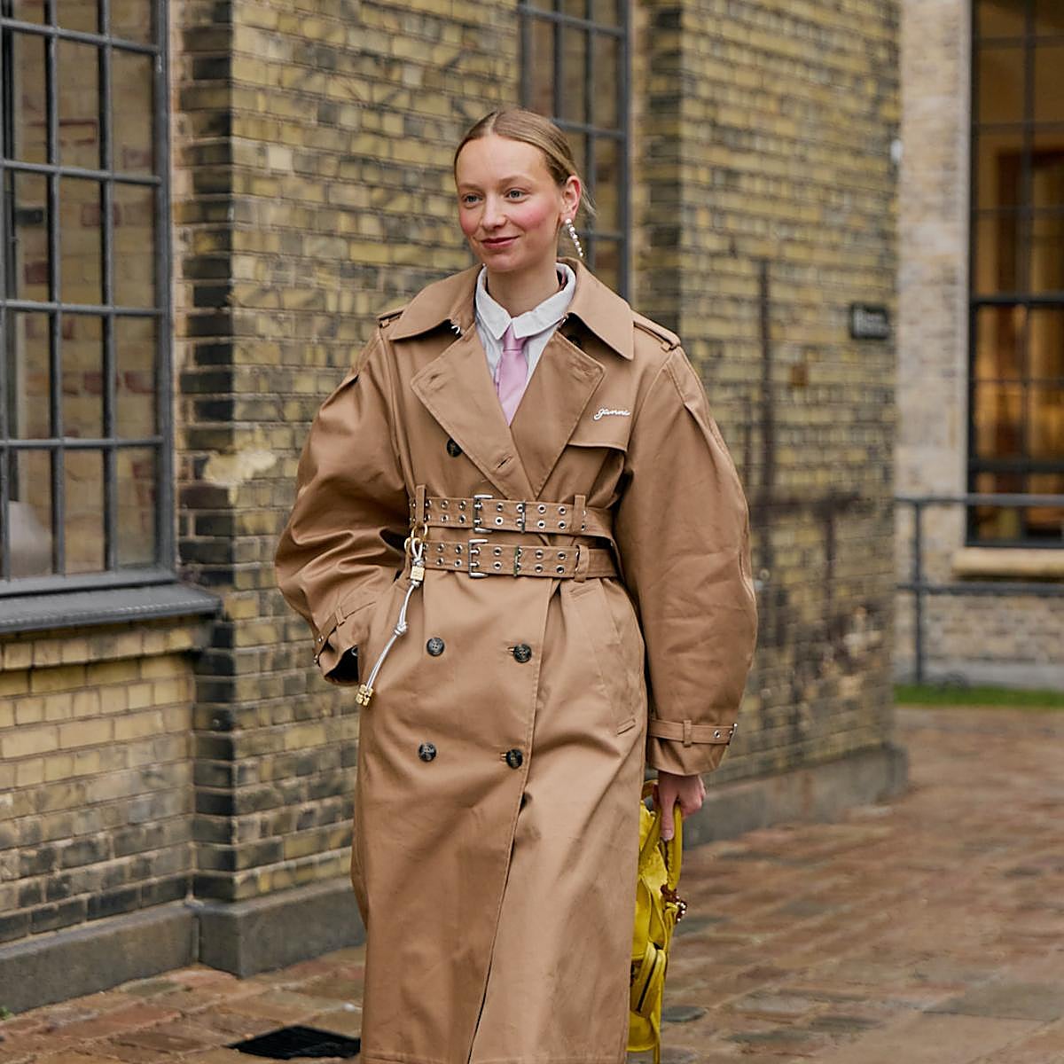 Vuelven las gabardinas de otoño. Y nos encanta.