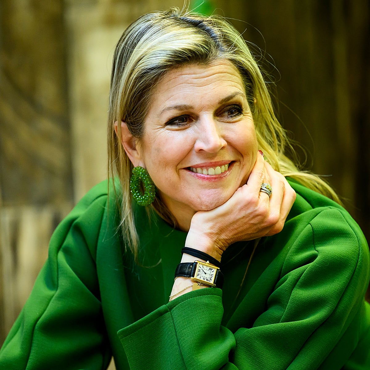 Máxima de Holanda y su modelo de Cartier favorito.