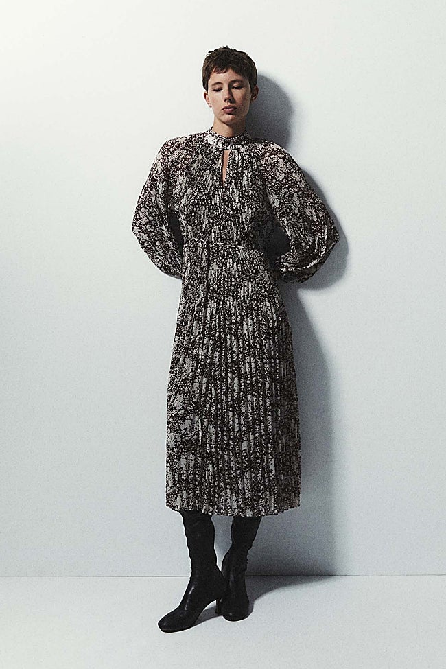 Vestido estampado de Sfera (49,99 euros)