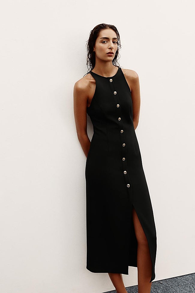 Vestido negro de Zara (35,99 euros)