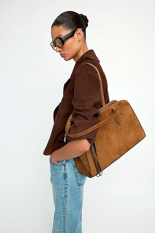 Bolso de ante para el ordenador de Parfois.