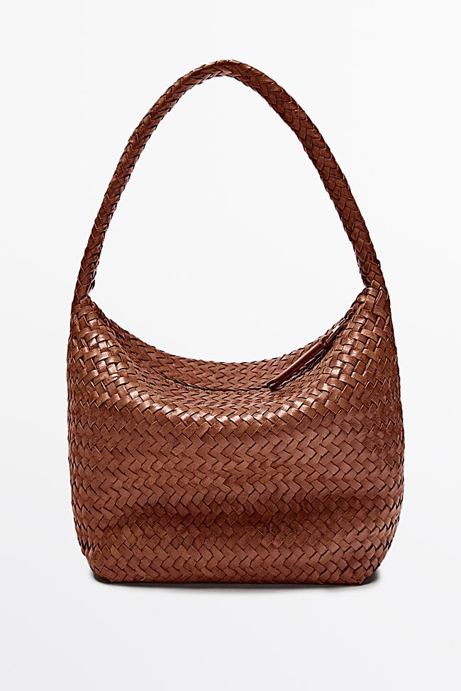 Bolso trenzado de Massimo Dutti (149 euros)
