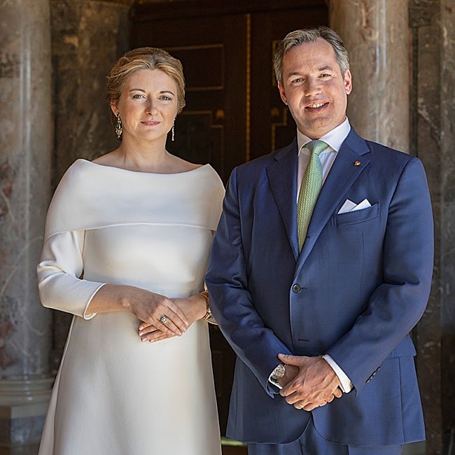 El retrato oficial de los futuros grandes duques Guillermo y Estefanía.