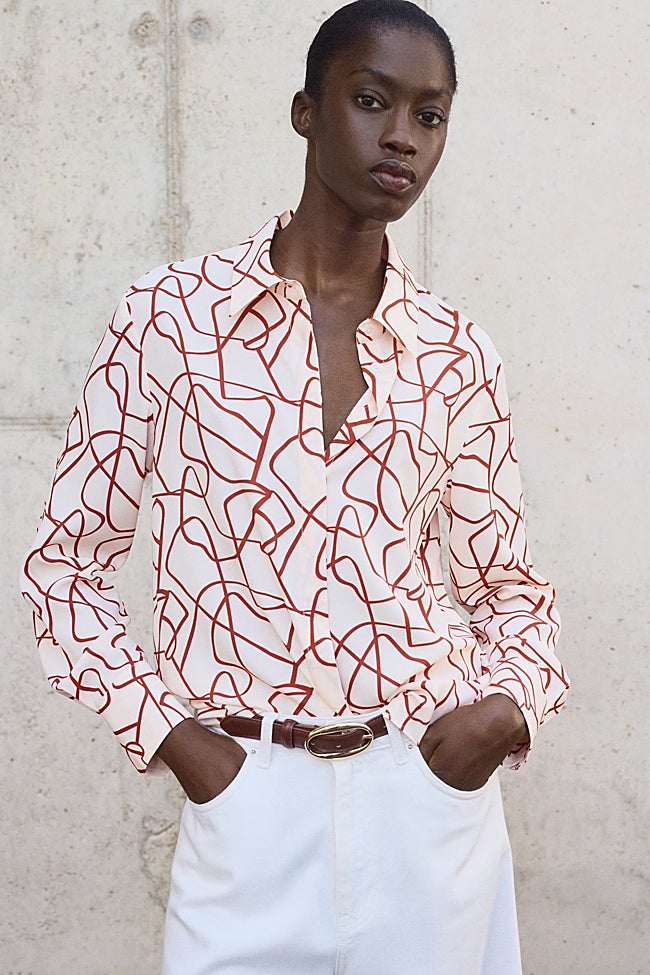 Camisa estampada de Mango (19,99 euros)