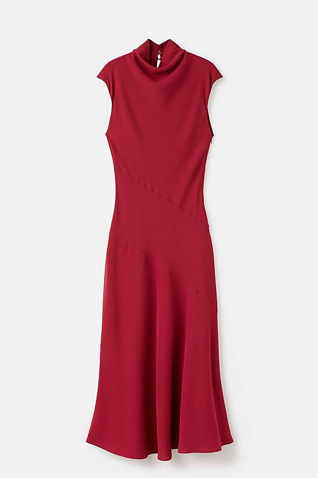 Vestido cuello alto sin mangas (49,99€)