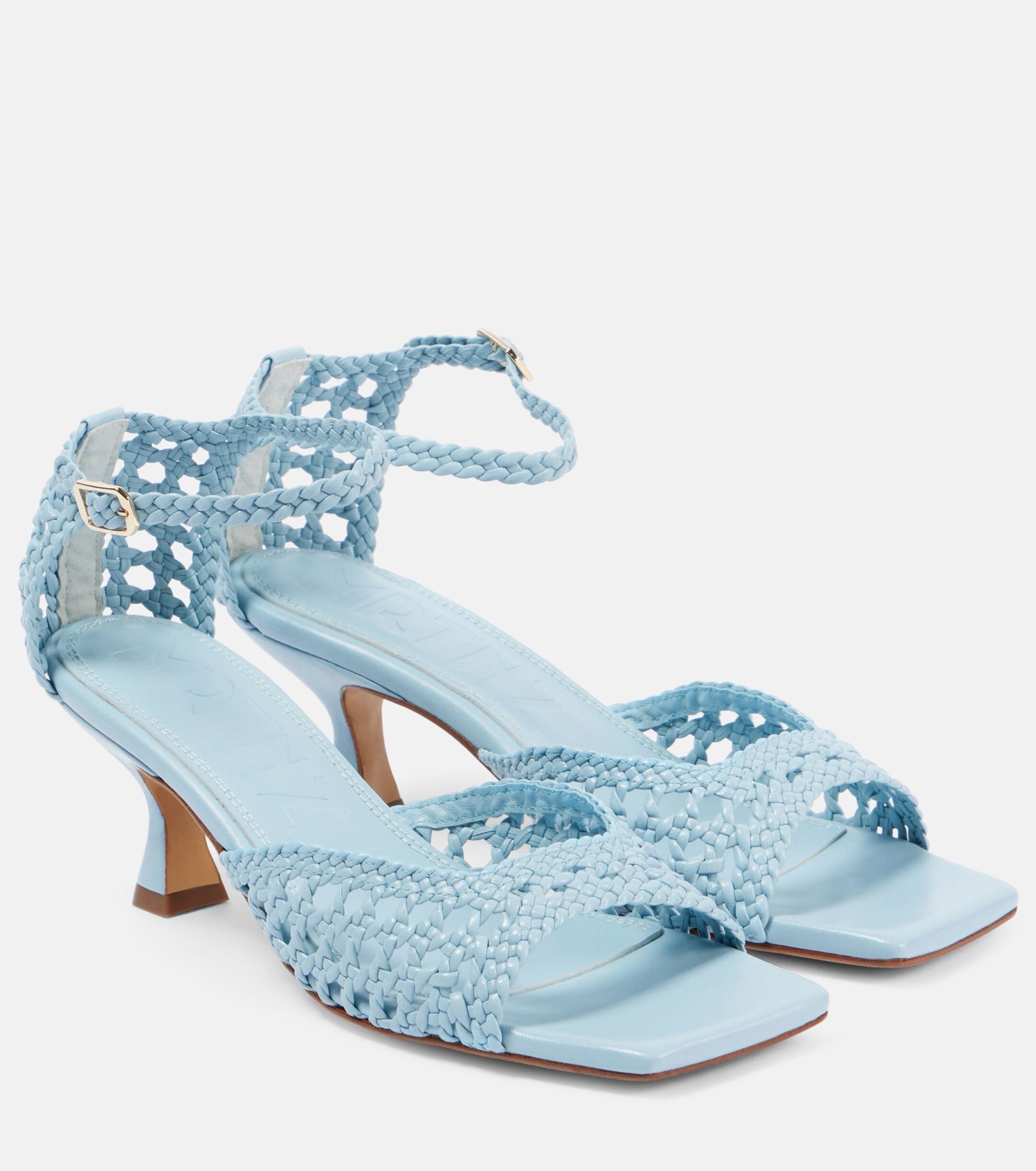 Sandalias azules de Souliers Martínez, en MyTheresa.