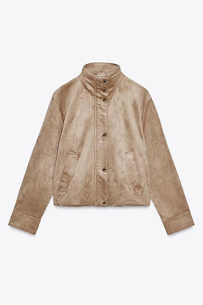 Cazadora efecto ante (39,95€)