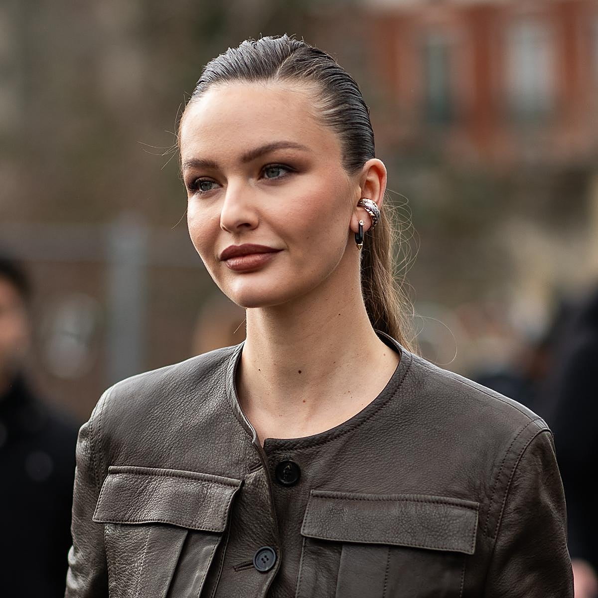 Ana María Molina, dermatóloga: «El protector solar con color es la mejor forma de protegernos de la luz azul»