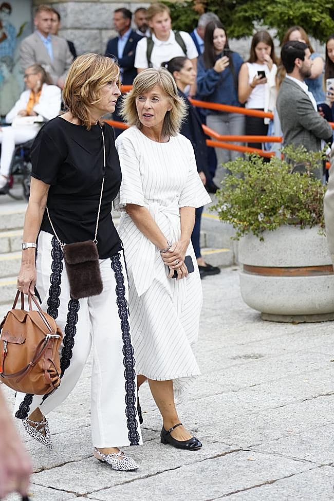Marta Carazo con un vestido de Pedro del Hierro.
